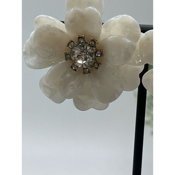 J. Crew Gold Tone White Resin & Cz Full Bloom Flower Pierced Earrings - Picture 11 of 13